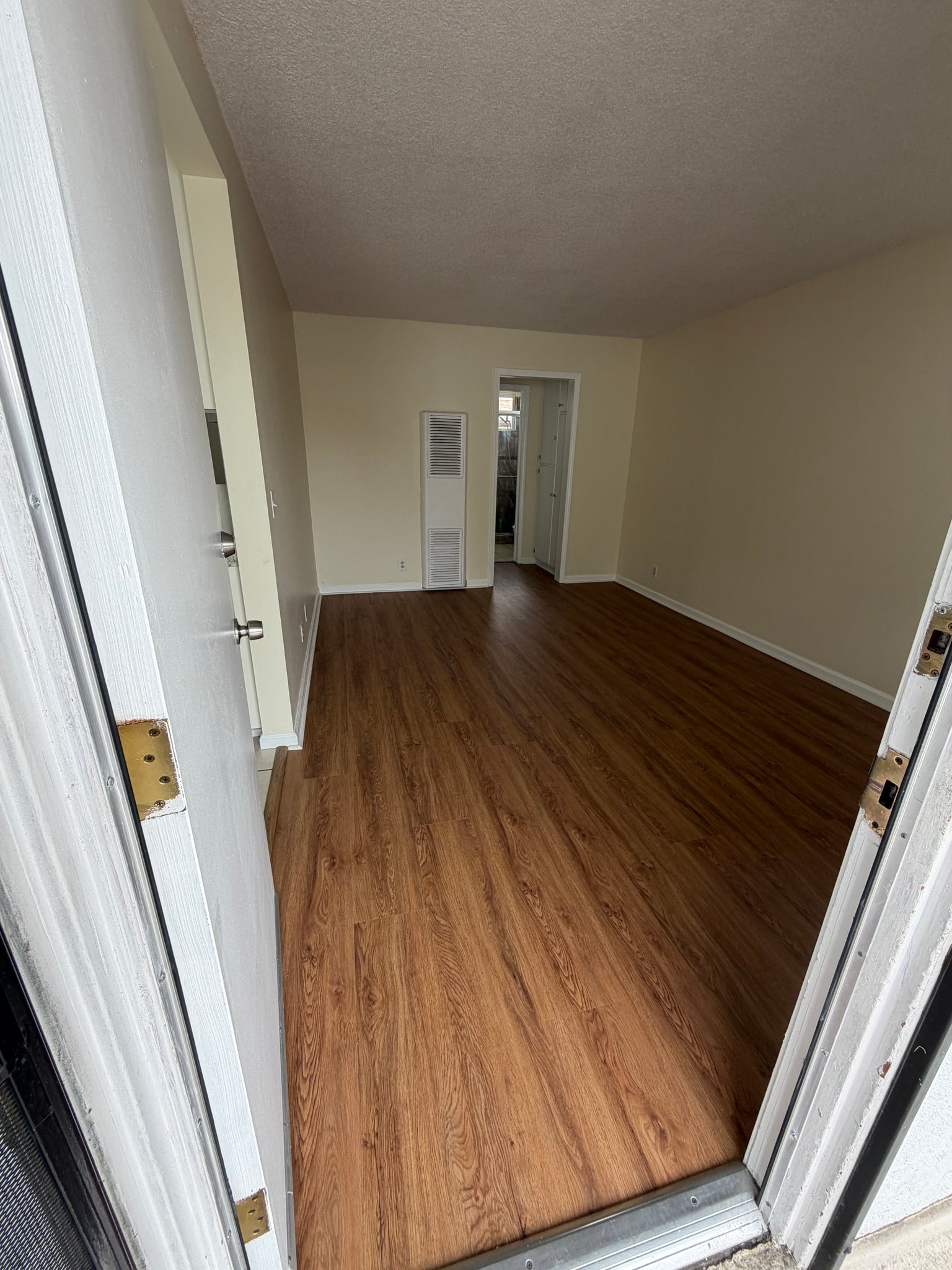 Whittier Apartment: 7737 Bright Ave