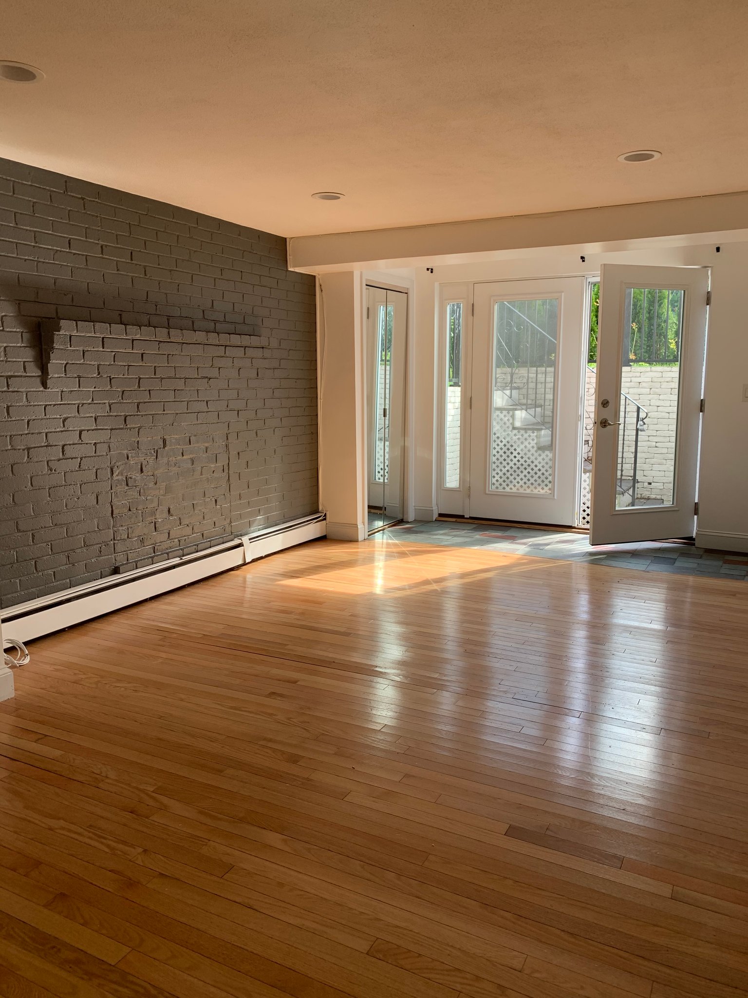 Newton Apartment: 11 bridge st B