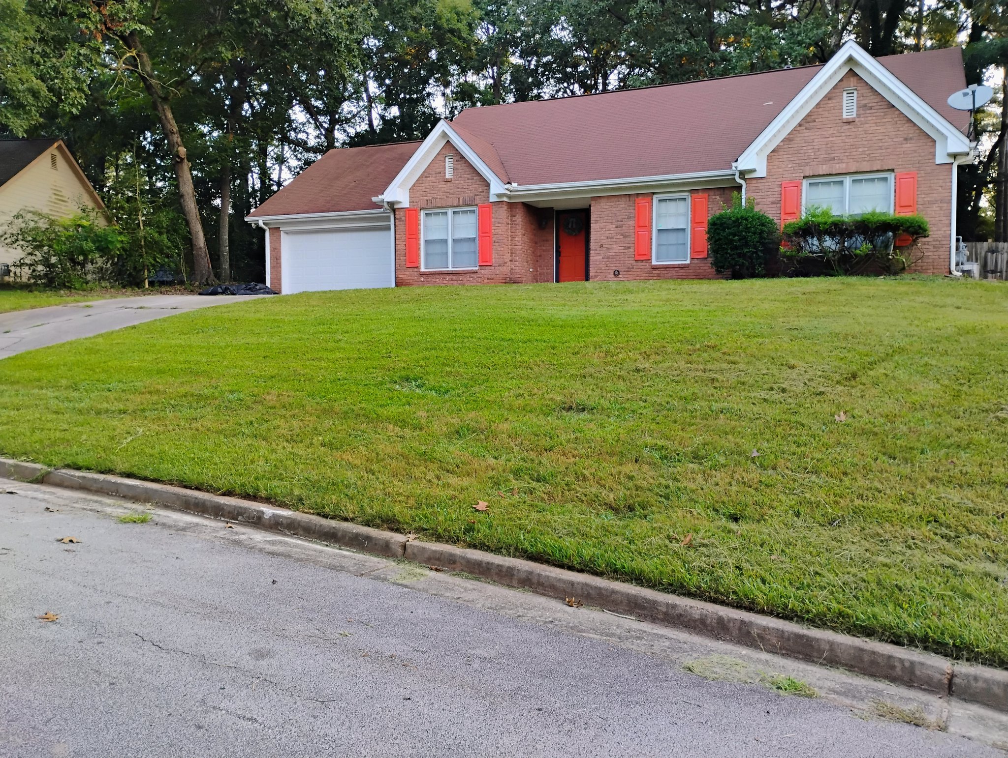 Conyers House: 1986 Lou Drive SE