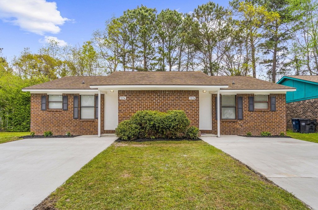 North Charleston Multiplex: 127 Cedar Grove Dr