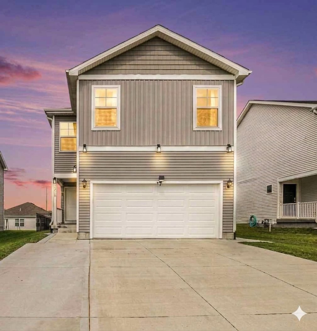 Omaha House: 10816 S 177th St