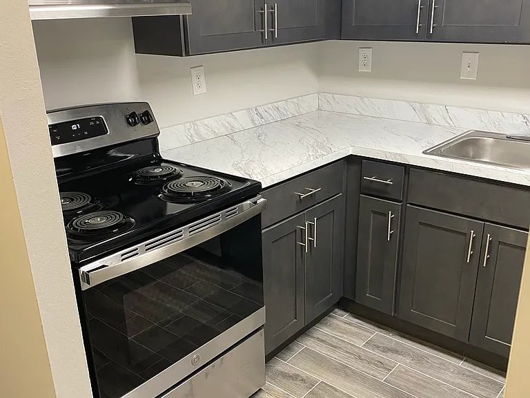 Philadelphia Apartment: 500 E Upsal St Philadelphia ...