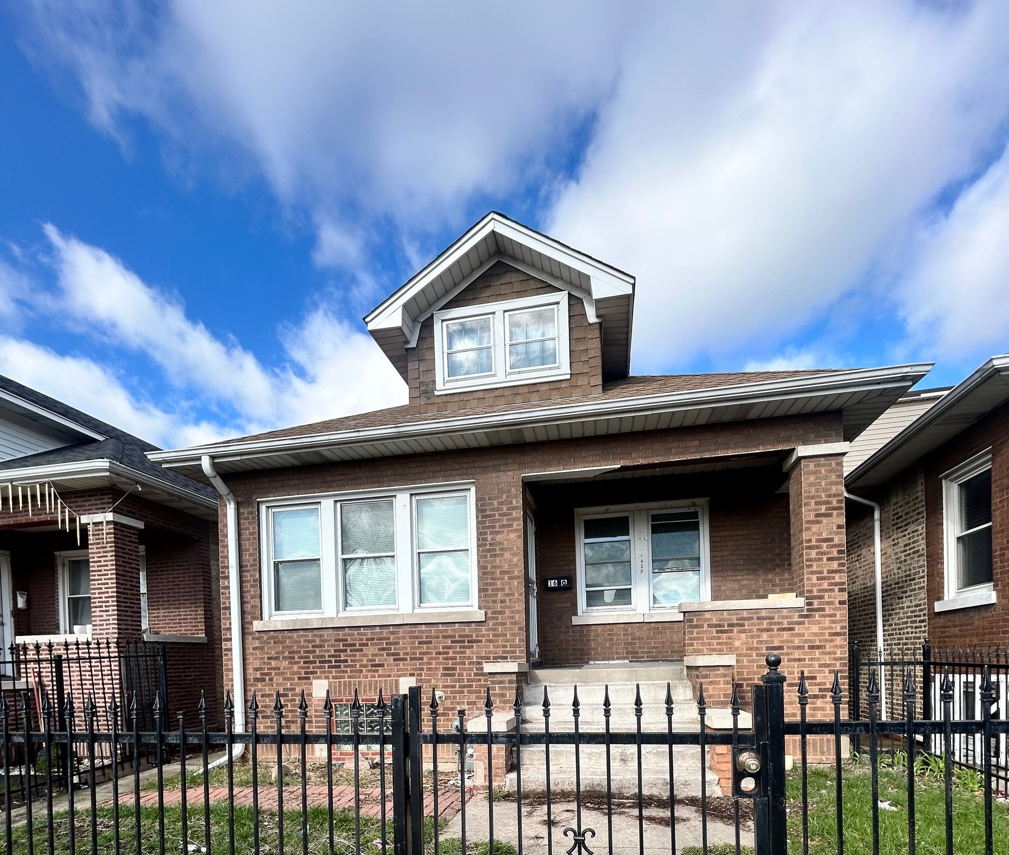 Chicago House: 1620 N Laramie Ave