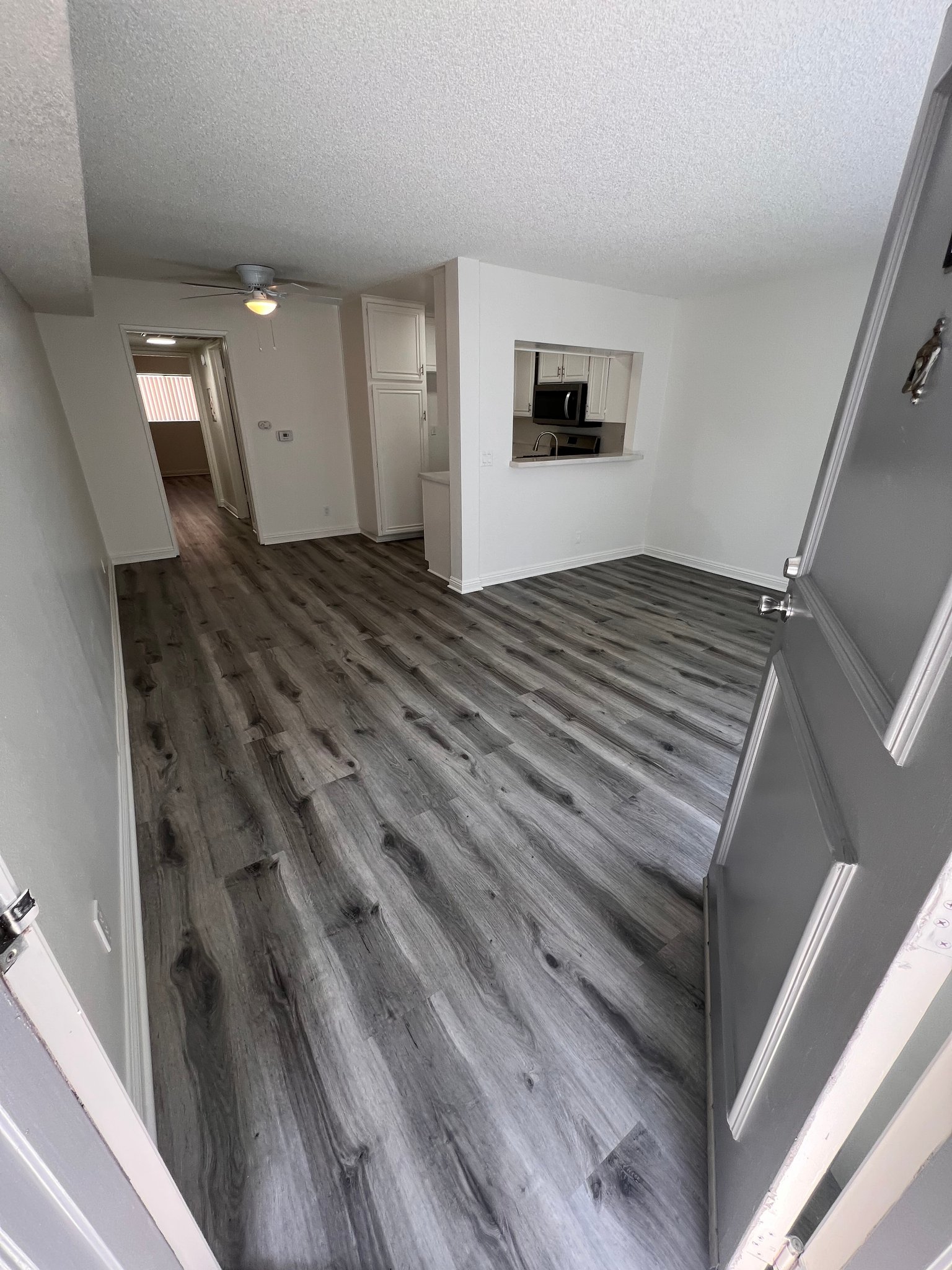 Sherman Oaks Apartment: 4648 Fulton Ave