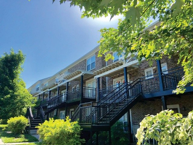 Knoxville Townhome: 1106 Tree Top Way