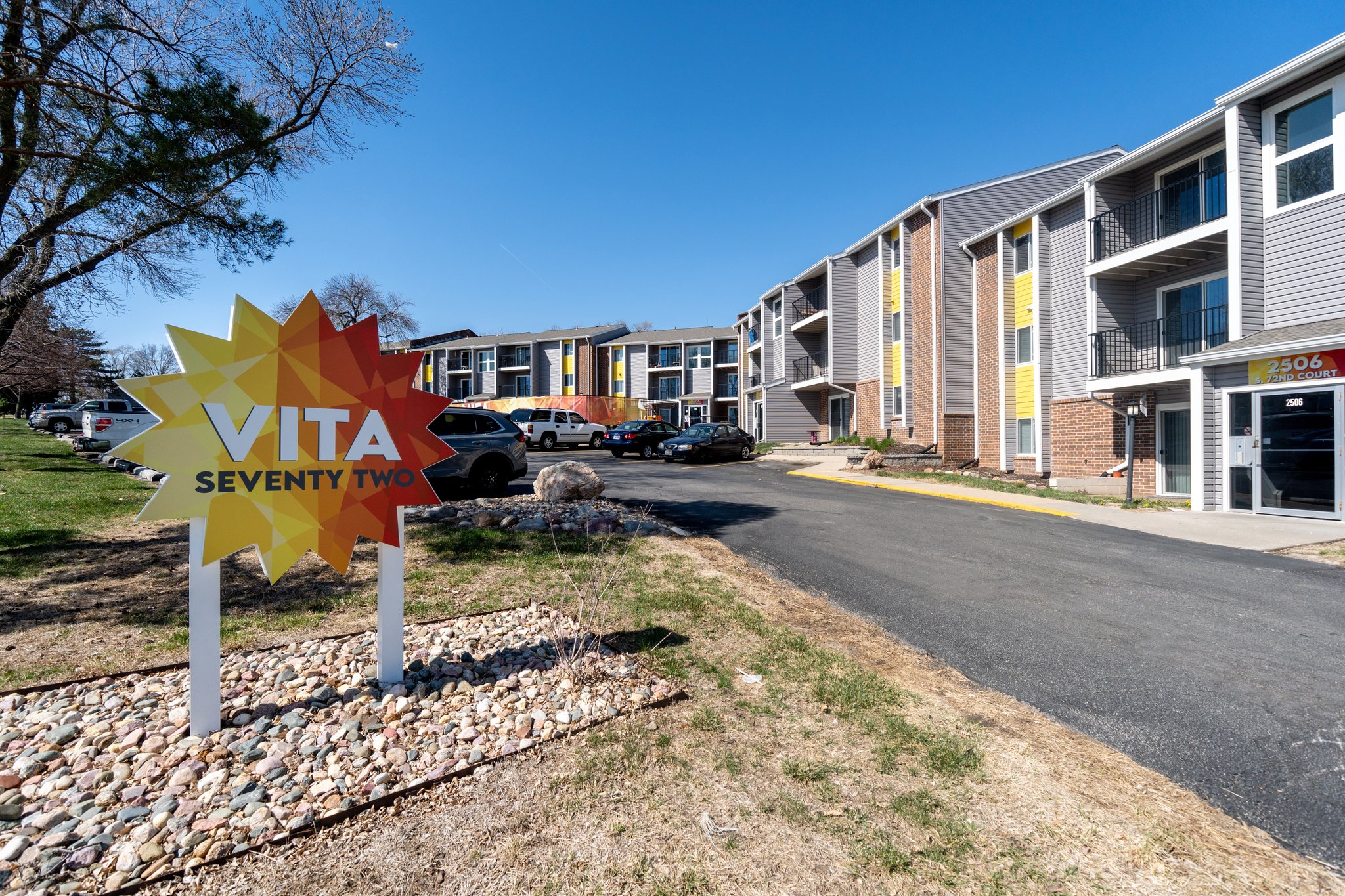 Omaha Apartment: 2506 South 72nd Court