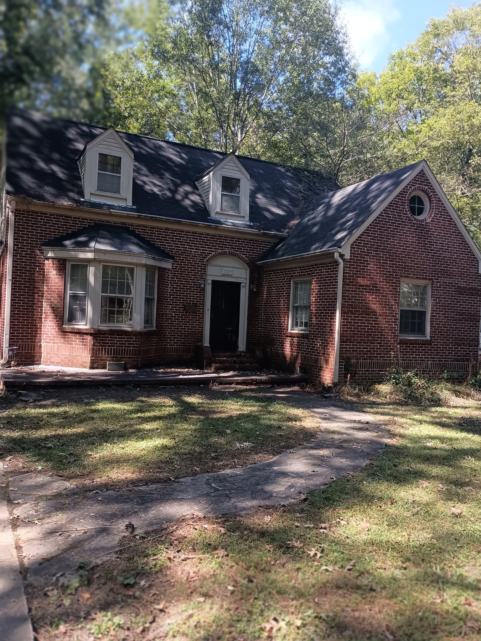 Gadsden House: 1229 Jupiter St