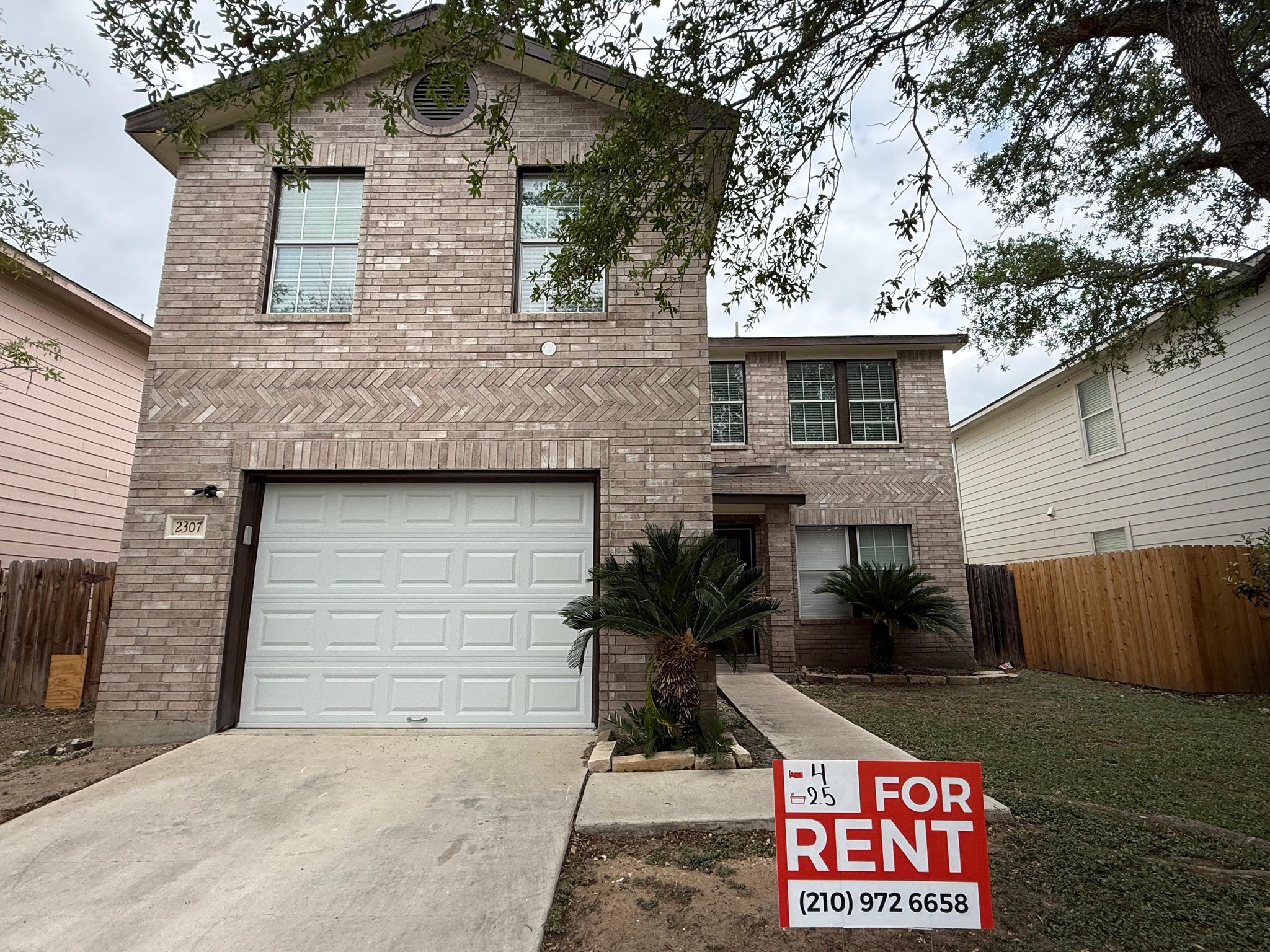 San Antonio House: 2307 Mission Vw