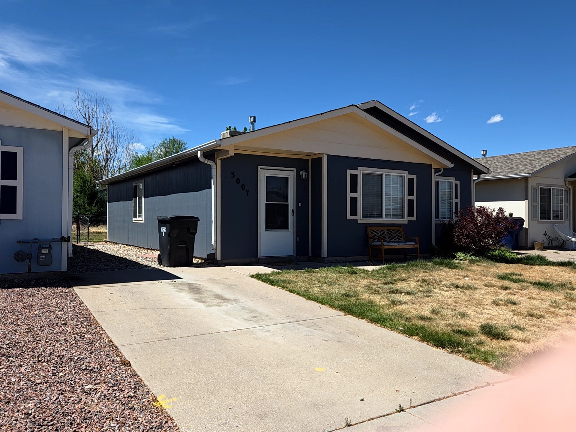 Pueblo House: 3007 Ontario