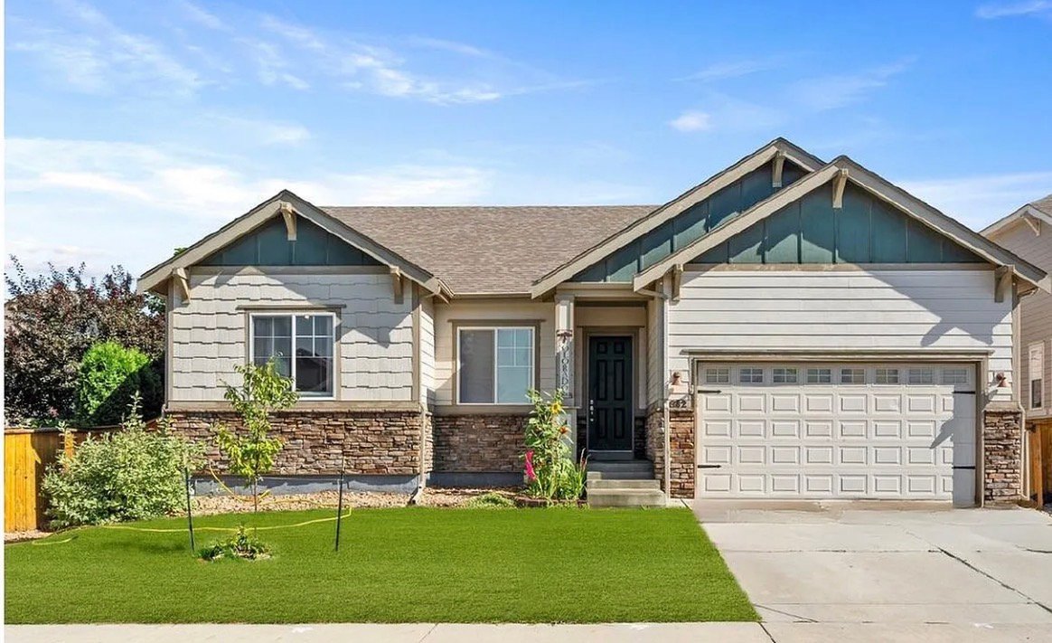 Berthoud House: 882 Jenny Ln