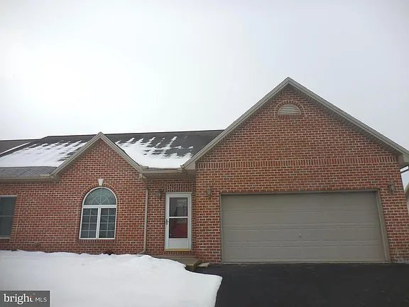 Plmyra Townhome: 52 Hickory st