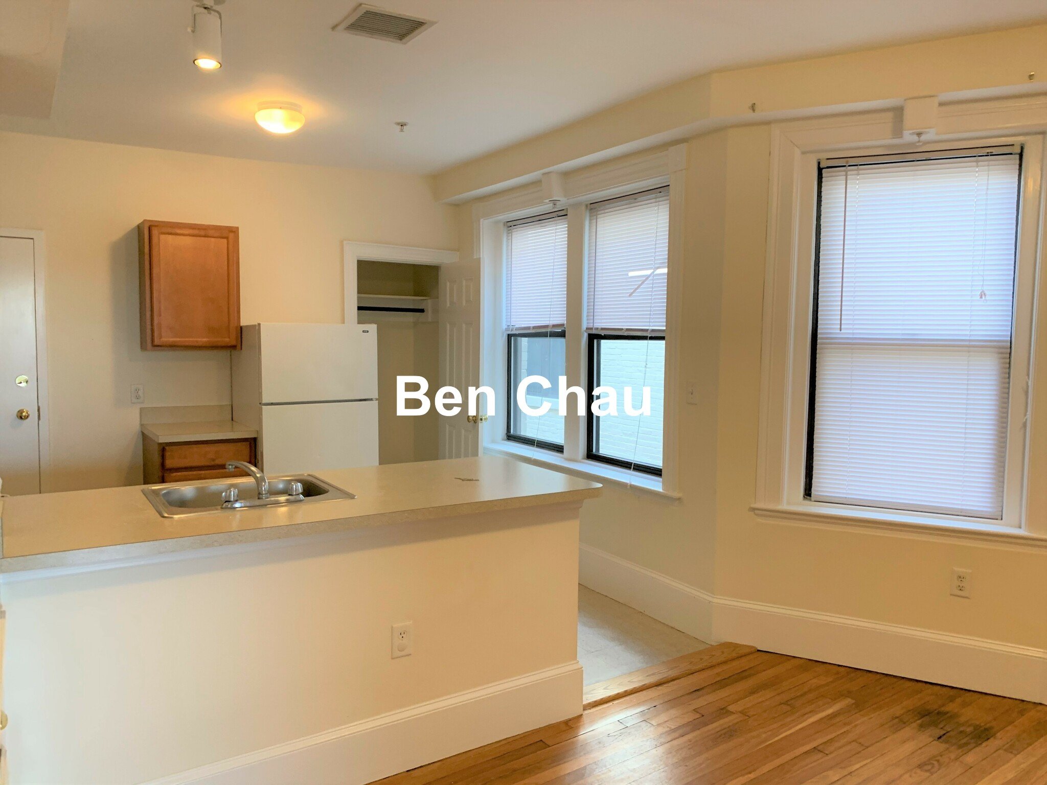 Cambridge Apartment: 881 Mass Ave