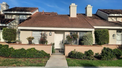 Irvine Townhome: 114 Oxford