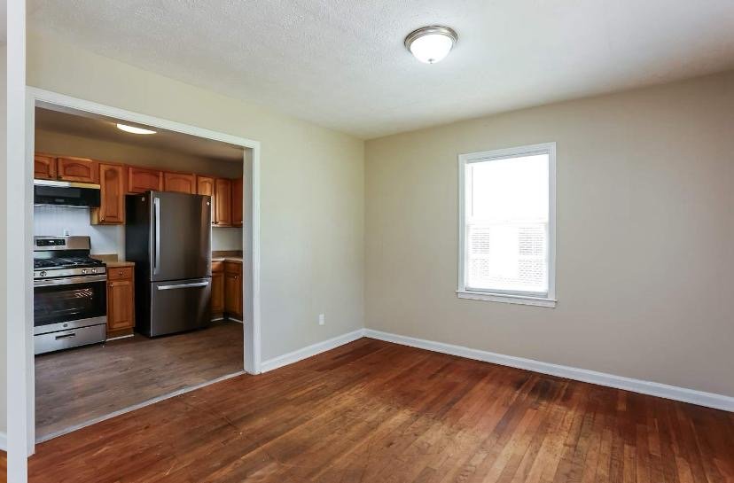 Decatur House: 2122 Cherry Ln