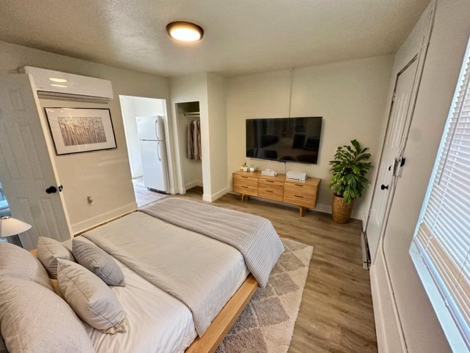 Springville Condo: 500 S Main St