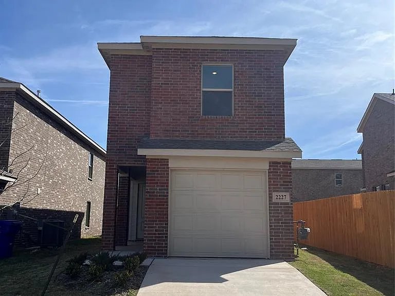 Norman House: 2227 Wolford Way