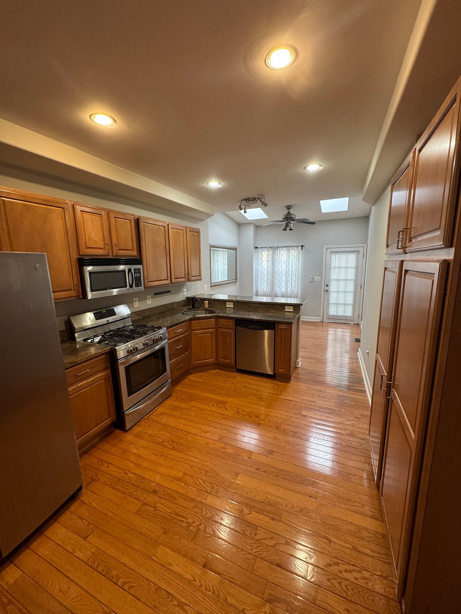 Baltimore Townhome: 11 N Streeper St