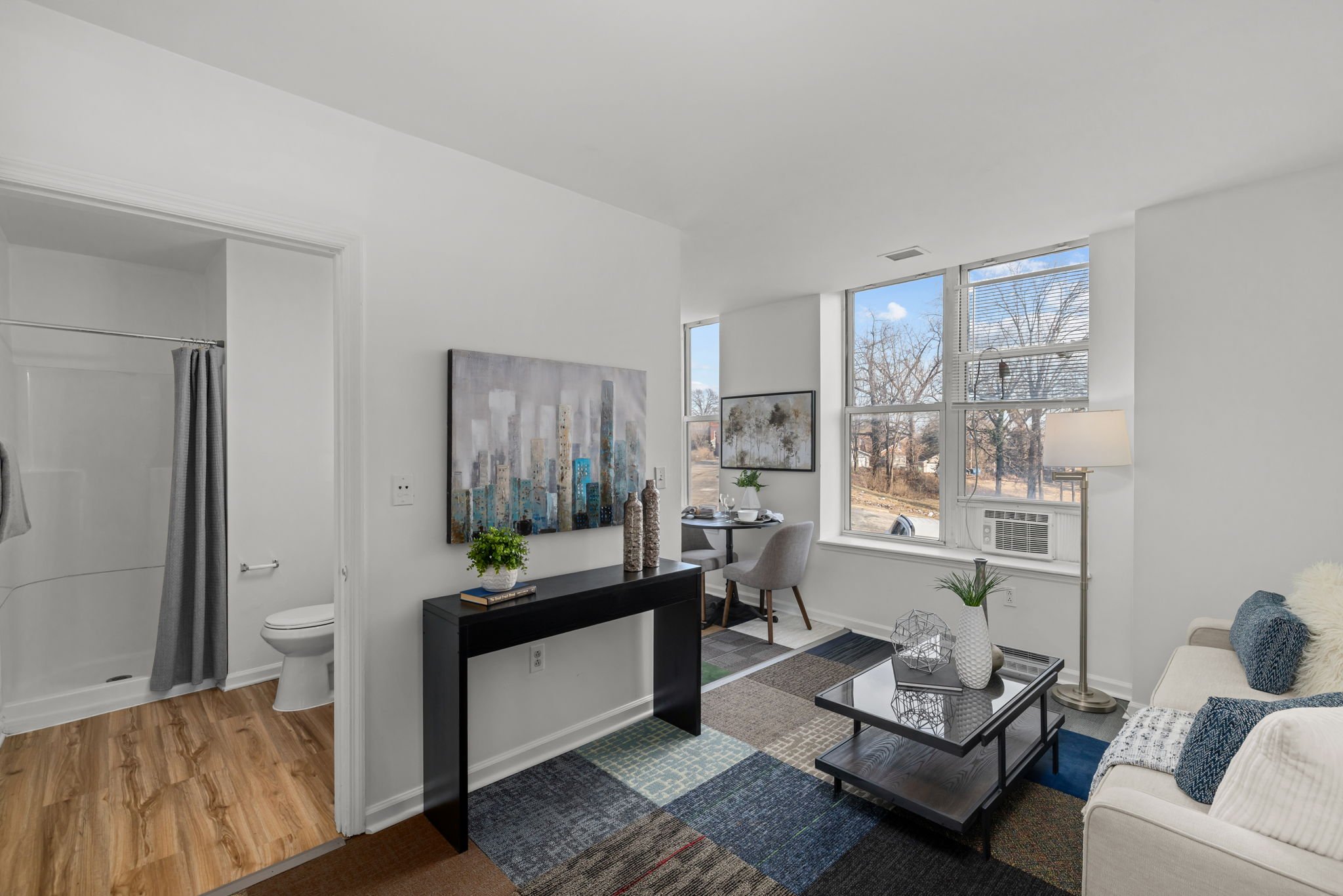 St. Louis Apartment: 8612 Halls Ferry Rd