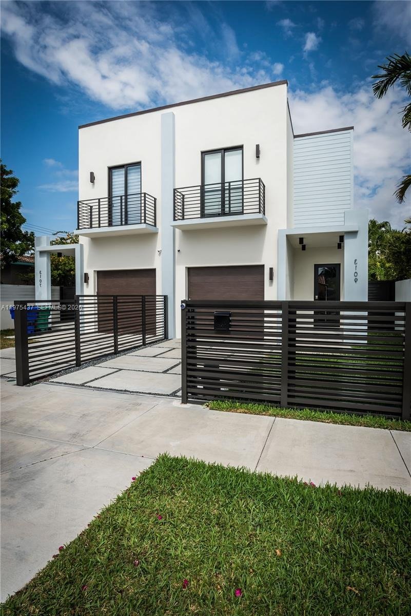 Miami Townhome: 3107 SW 26th St