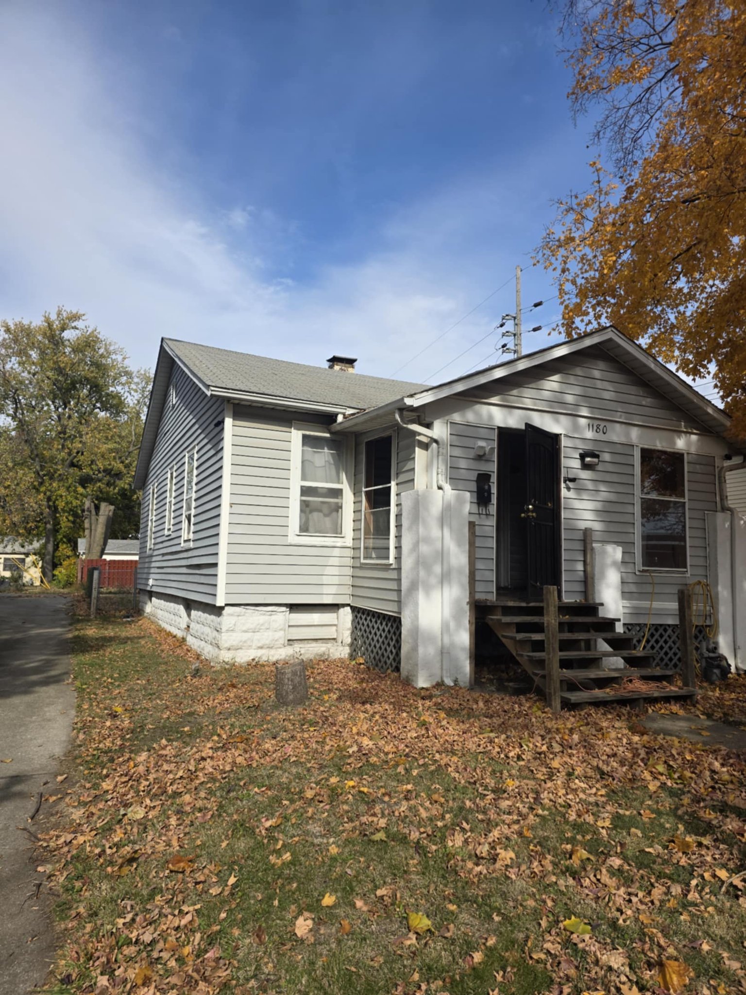 Decatur House: 1180 E Mueller Ave