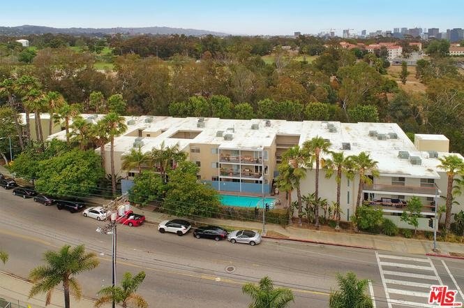 Los Angeles Other: 330 S Barrington Ave