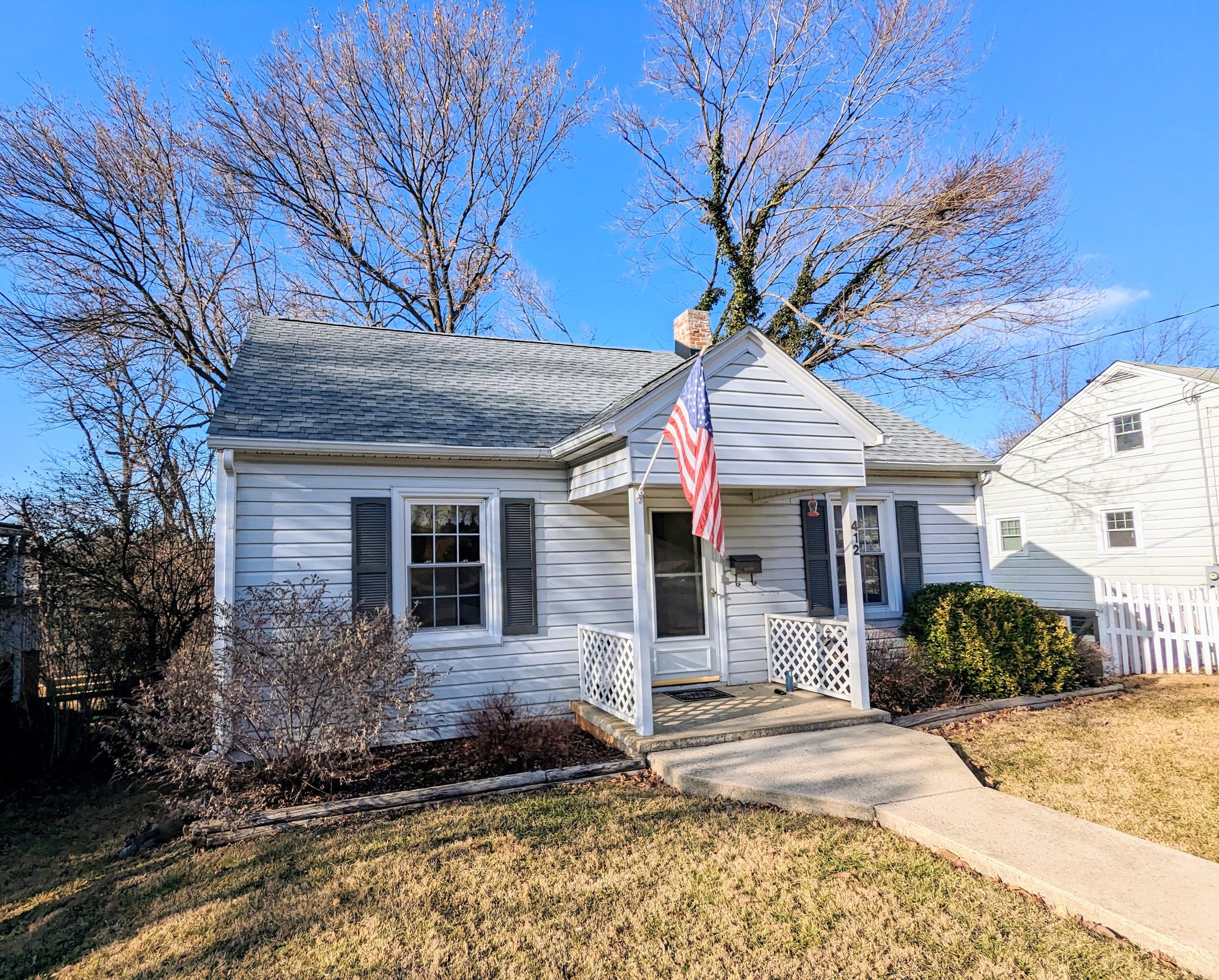 Staunton House: 412 Dupont St