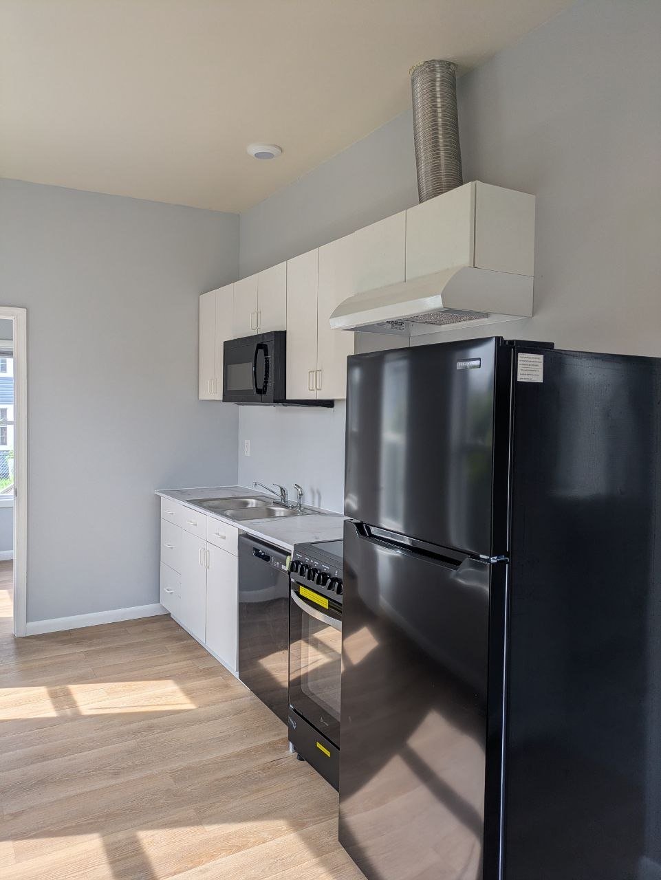 Harrisonburg Apartment: 85 North High Street