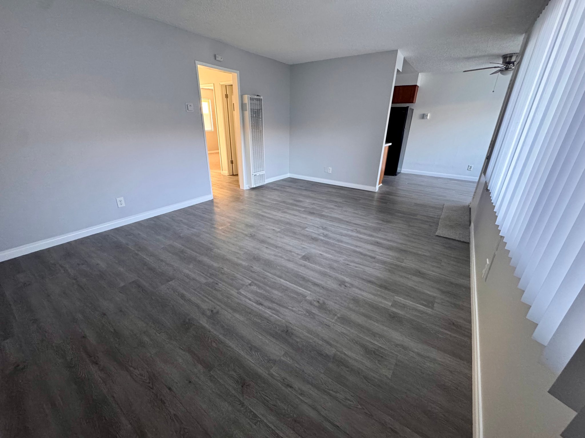 Inglewood Apartment: 317 E. Hazel Street, C