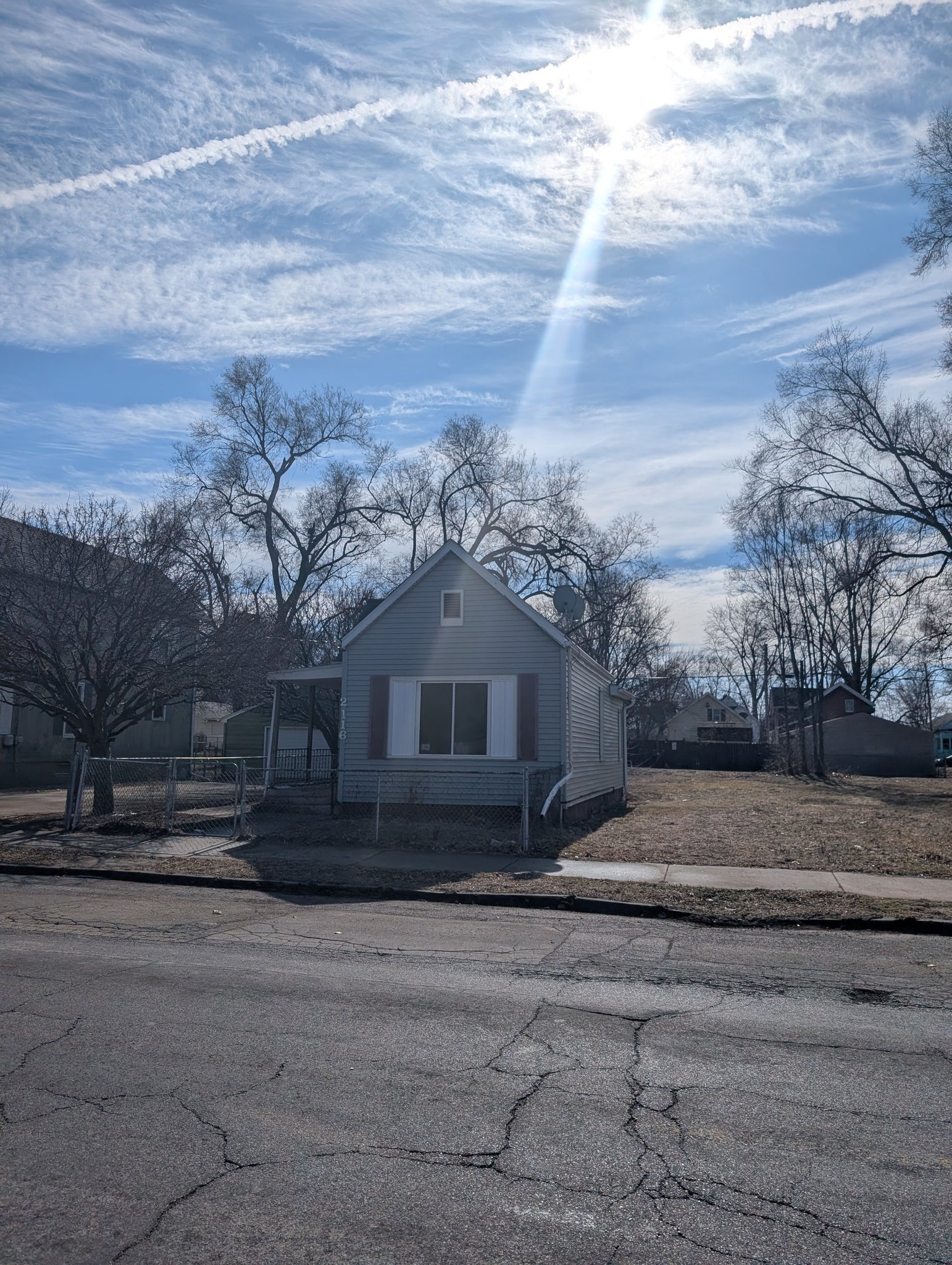 Peoria House: 2116 W Garden St