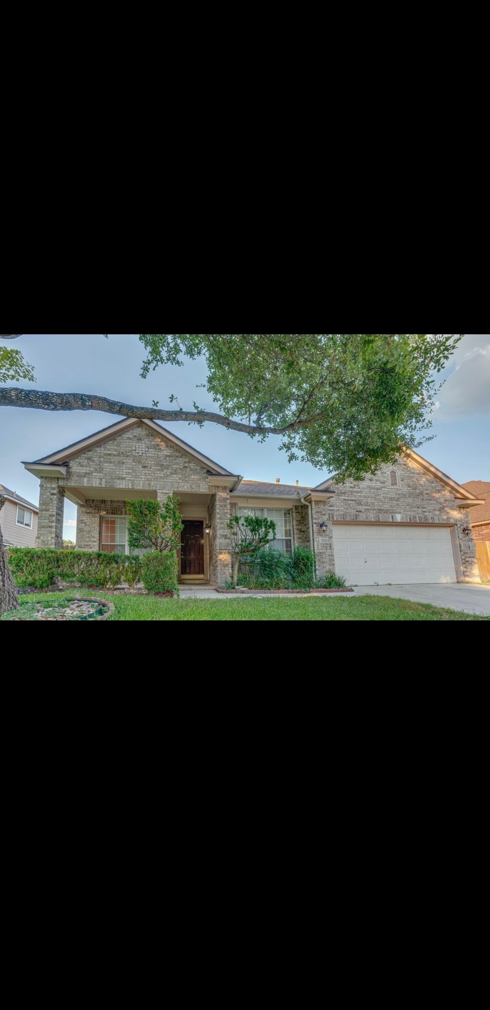 San Antonio House: 3035 Fall Crest Dr