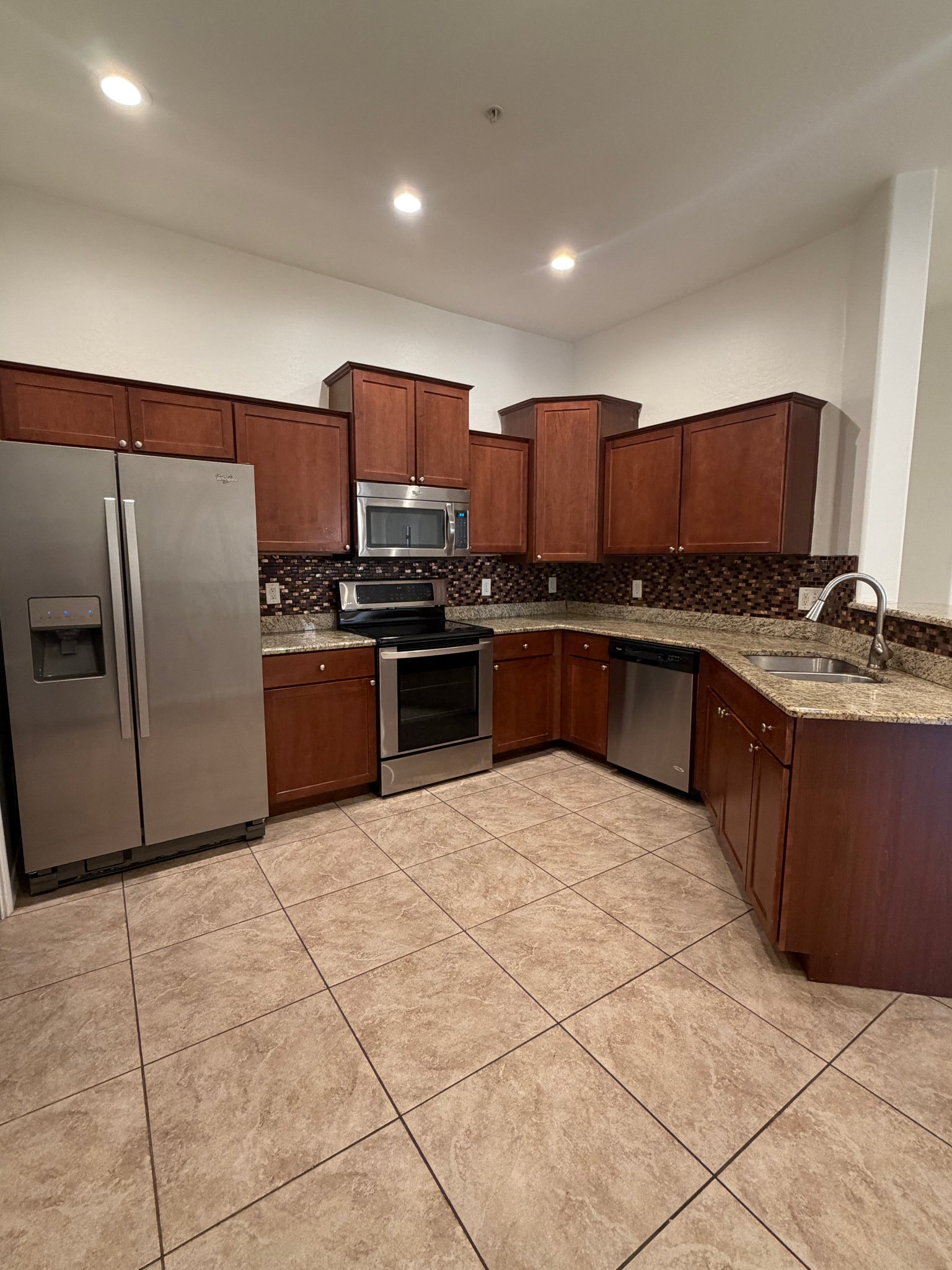 Surprise Condo: 14575 W MOUNTAIN VIEW BLVD