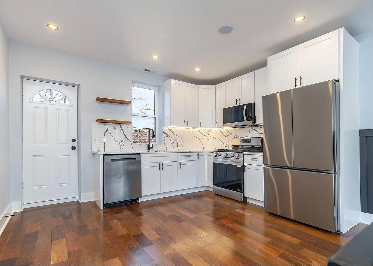 Phoenix House: 9026 W Avalon Dr