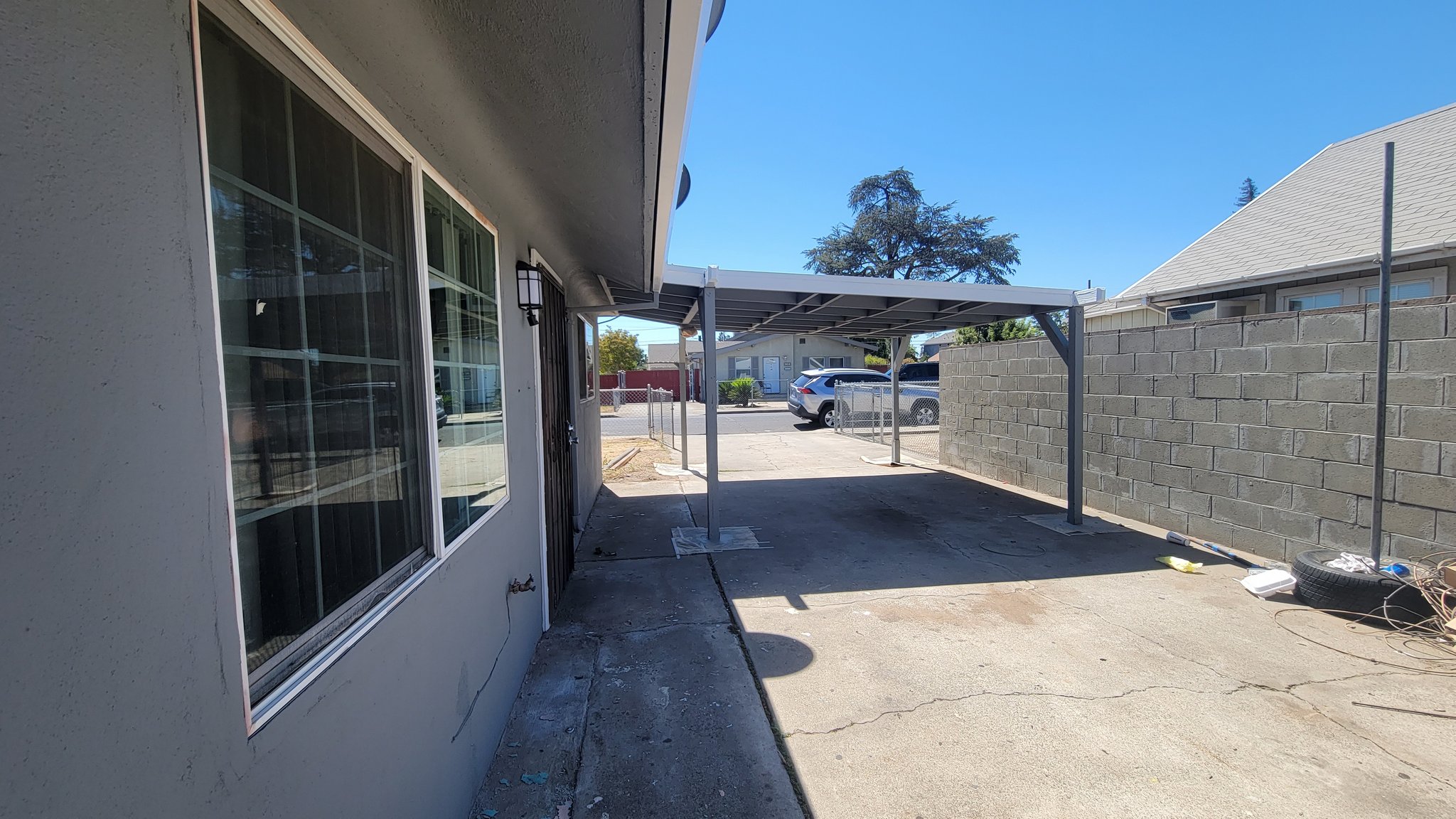 Manteca House: 809 Marion Street