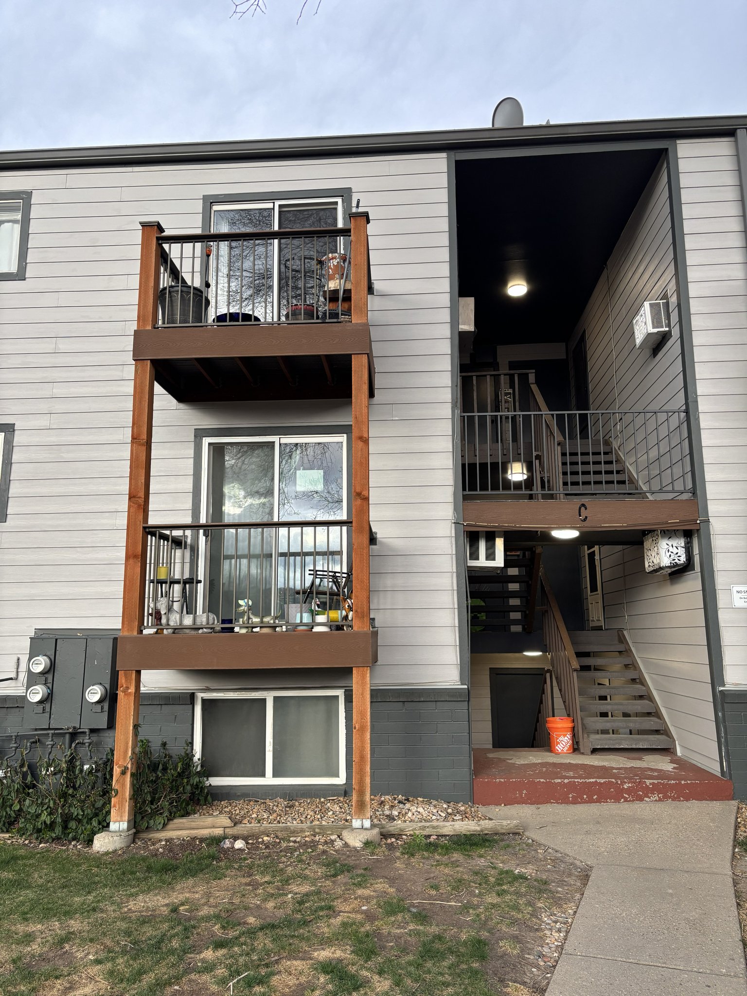 Golden Condo: 16259 W 10th Ave.