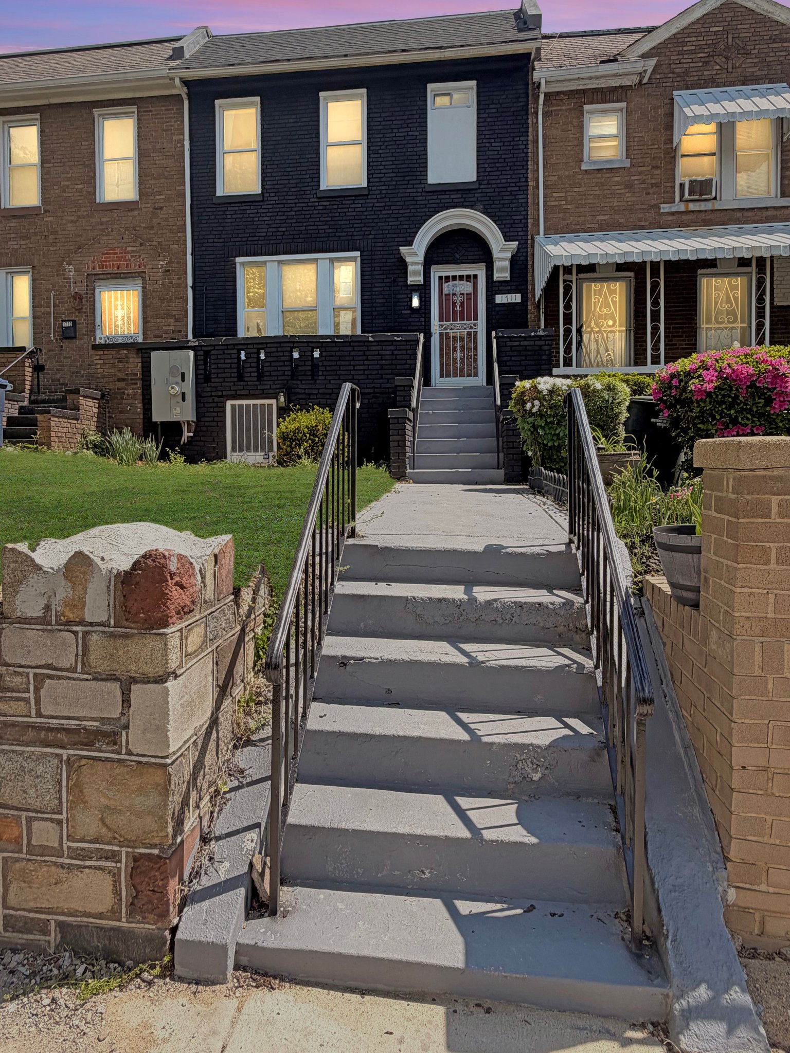 Washington Townhome: 1711 2nd Street NE