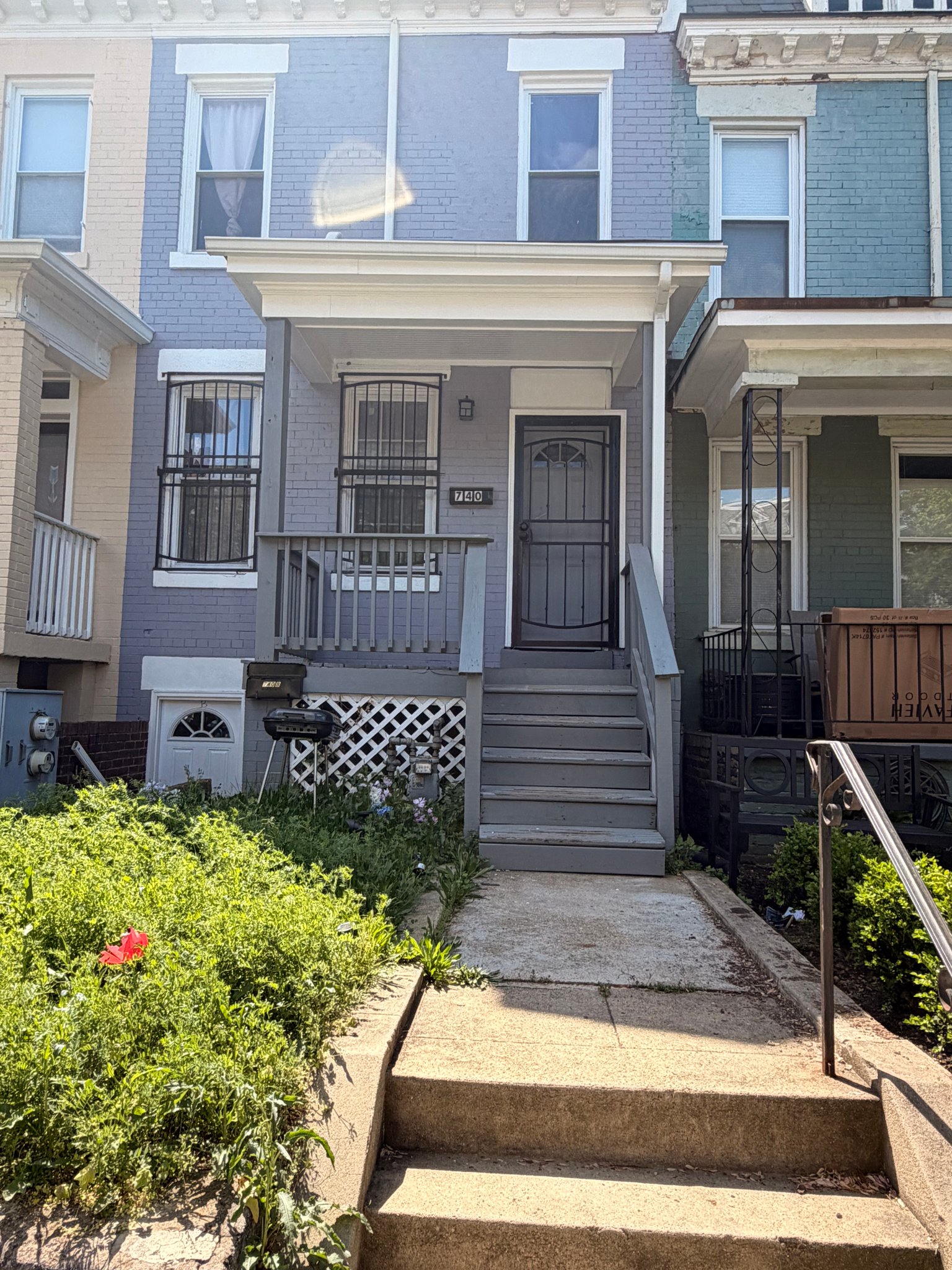 Washington Townhome: 740 Hobart Place NW