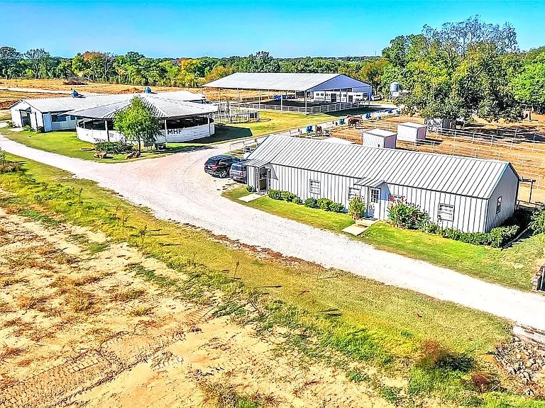 PILOT POINT Apartment: 8751 FM 2931