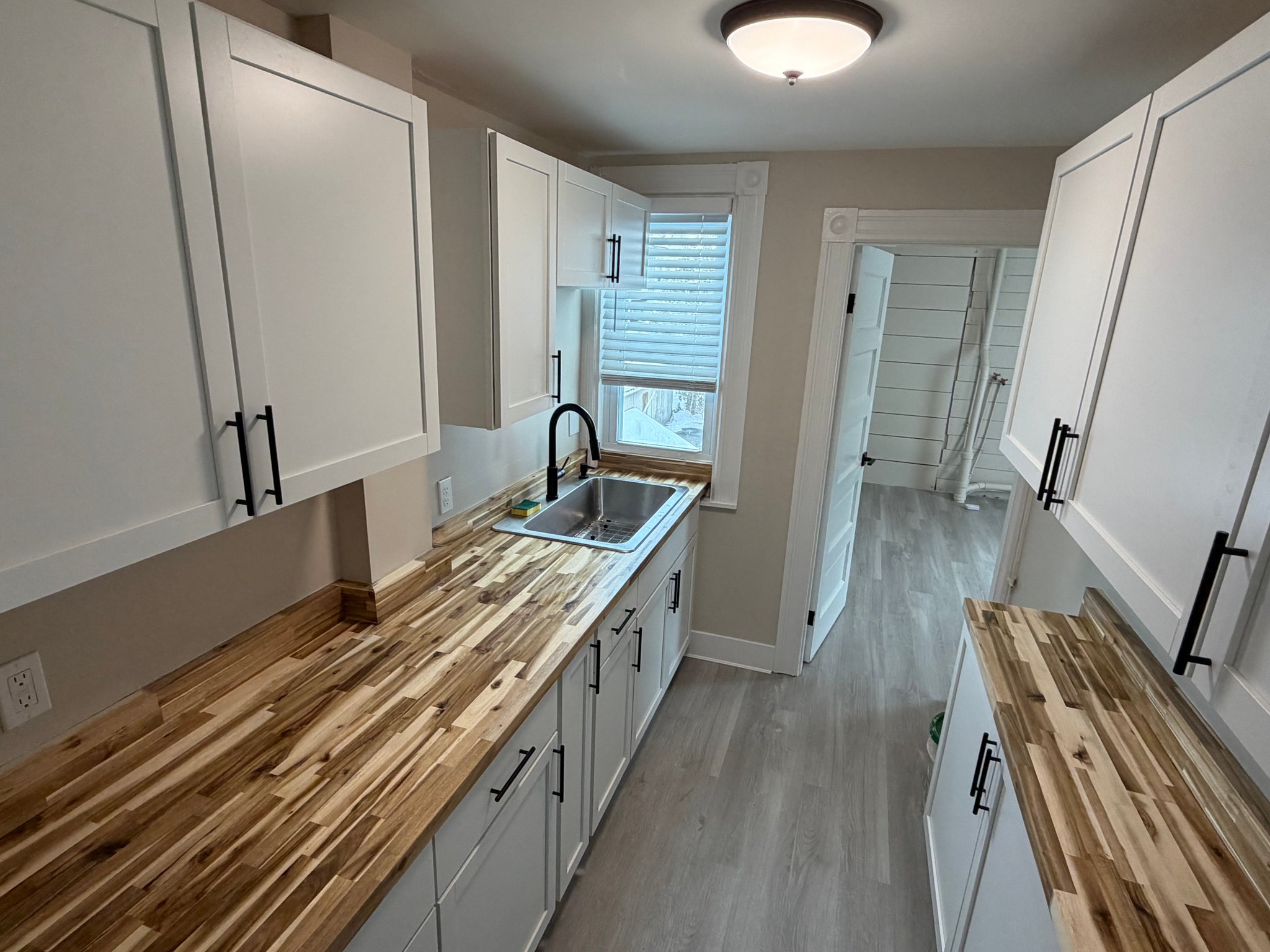 Manchester Multiplex: 503 Rimmon St