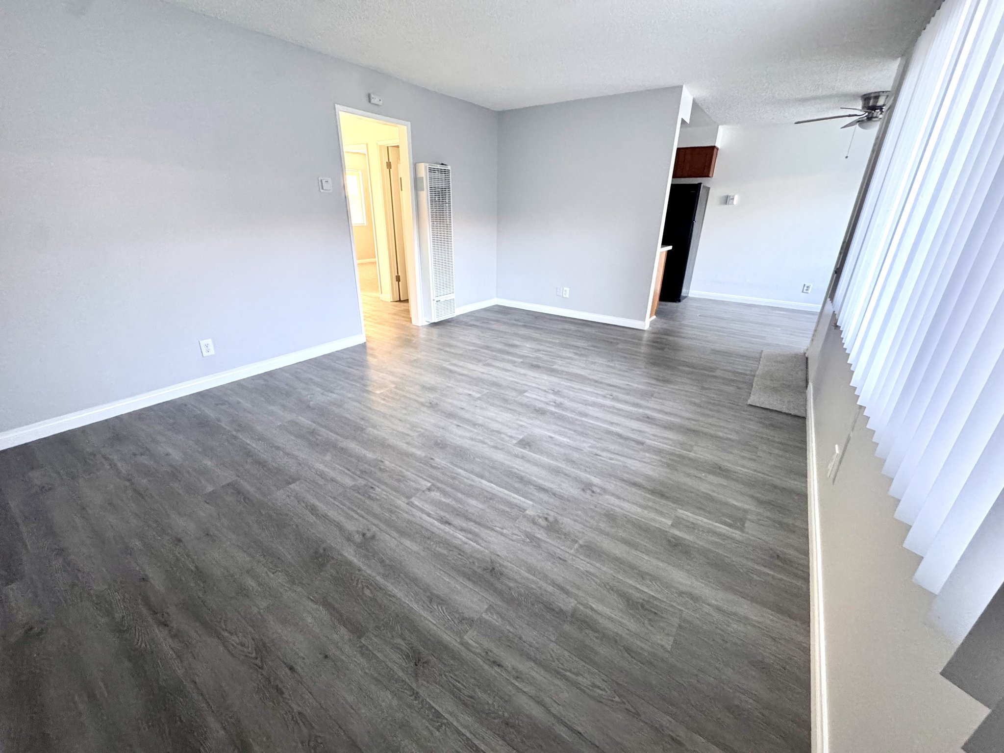 Inglewood Apartment: 317 E. Hazel Street, C