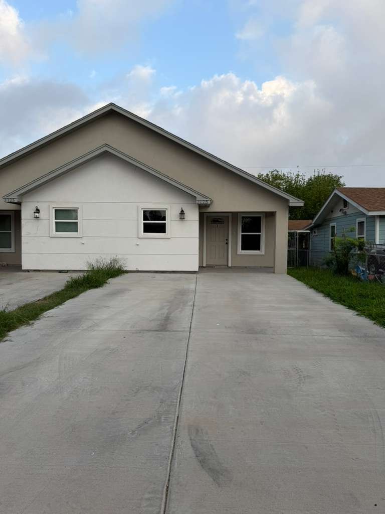 Brownsville Other: 3125 E 22nd St