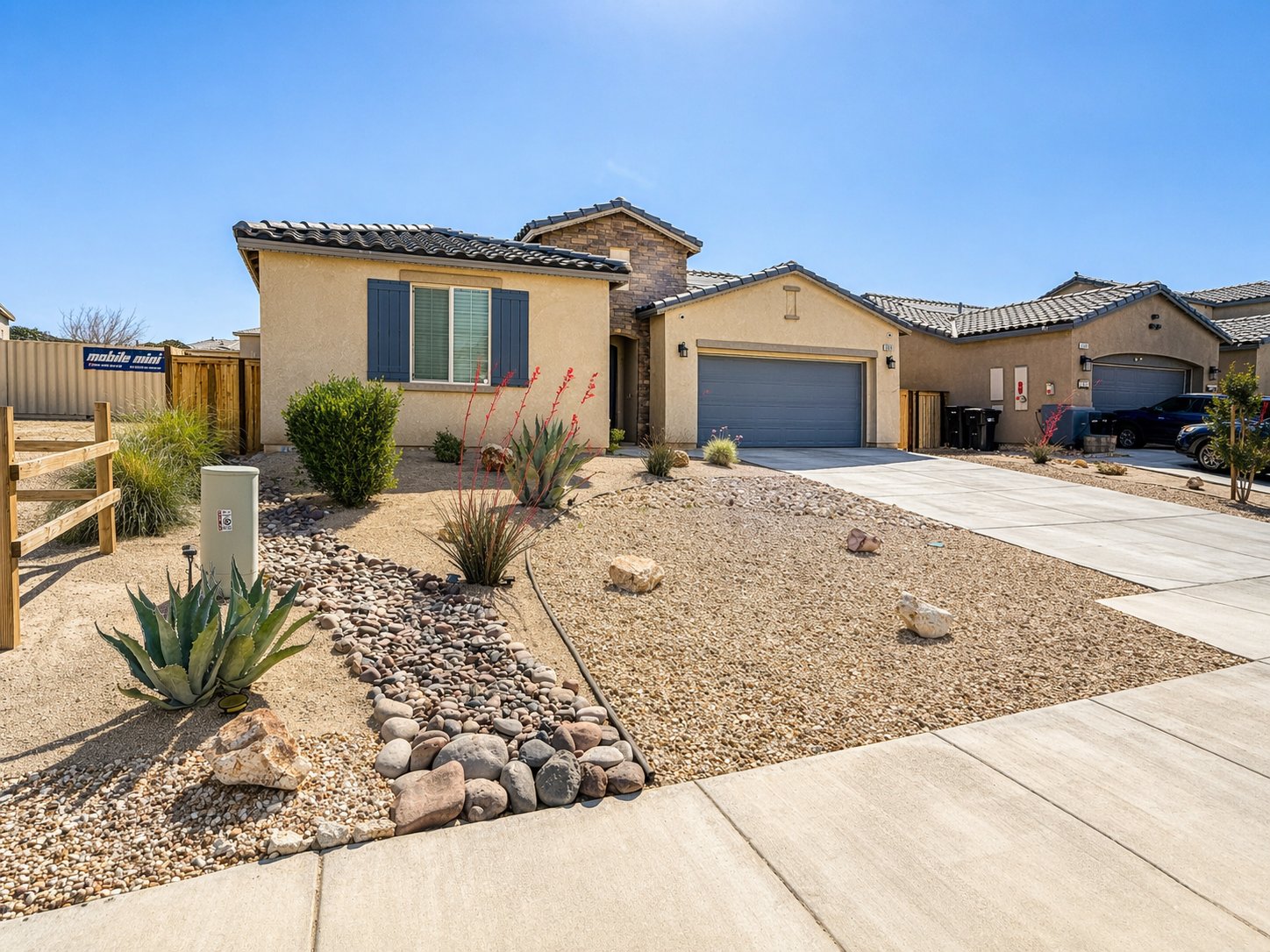 Rosamond House: 2030 Boxwood St