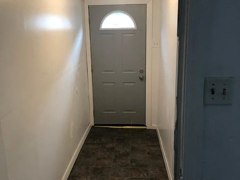 Joliet House: 429 Strong Ave