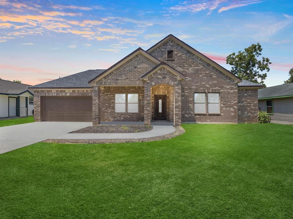 La Porte House: 517 N 4TH Street