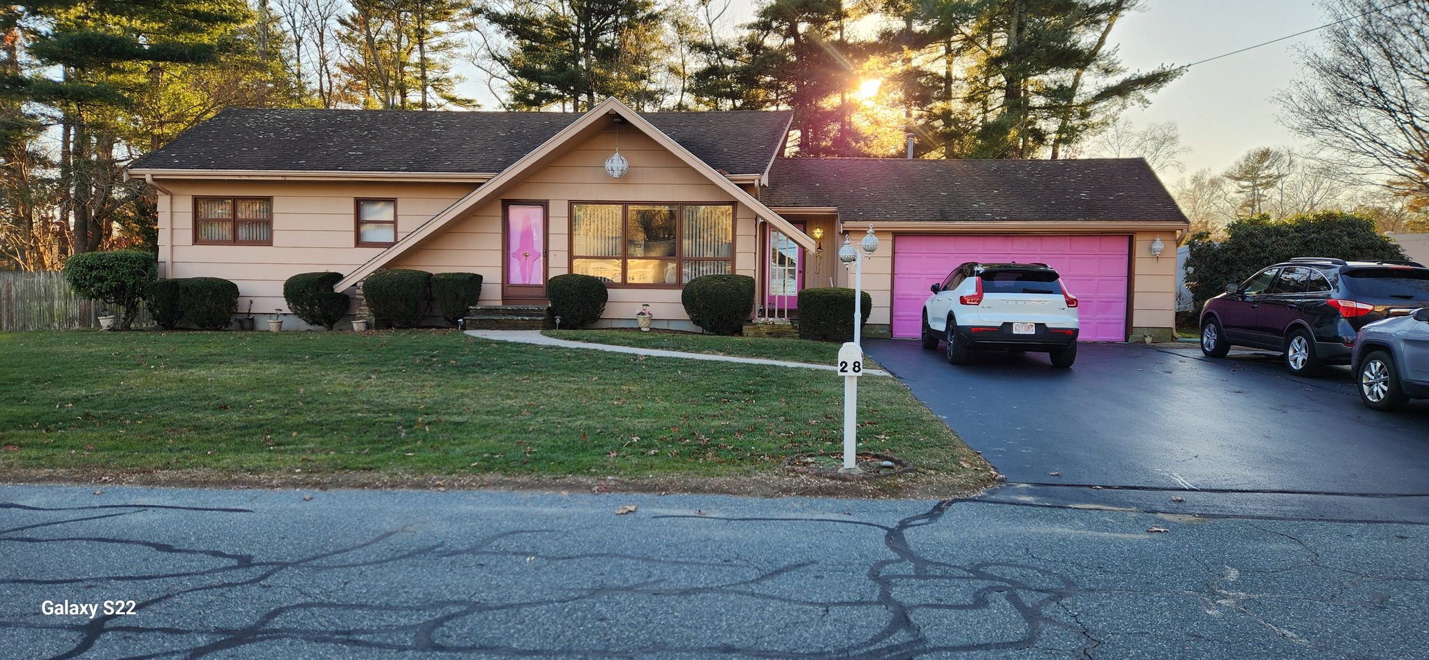 Acushnet House: 28 Burt St