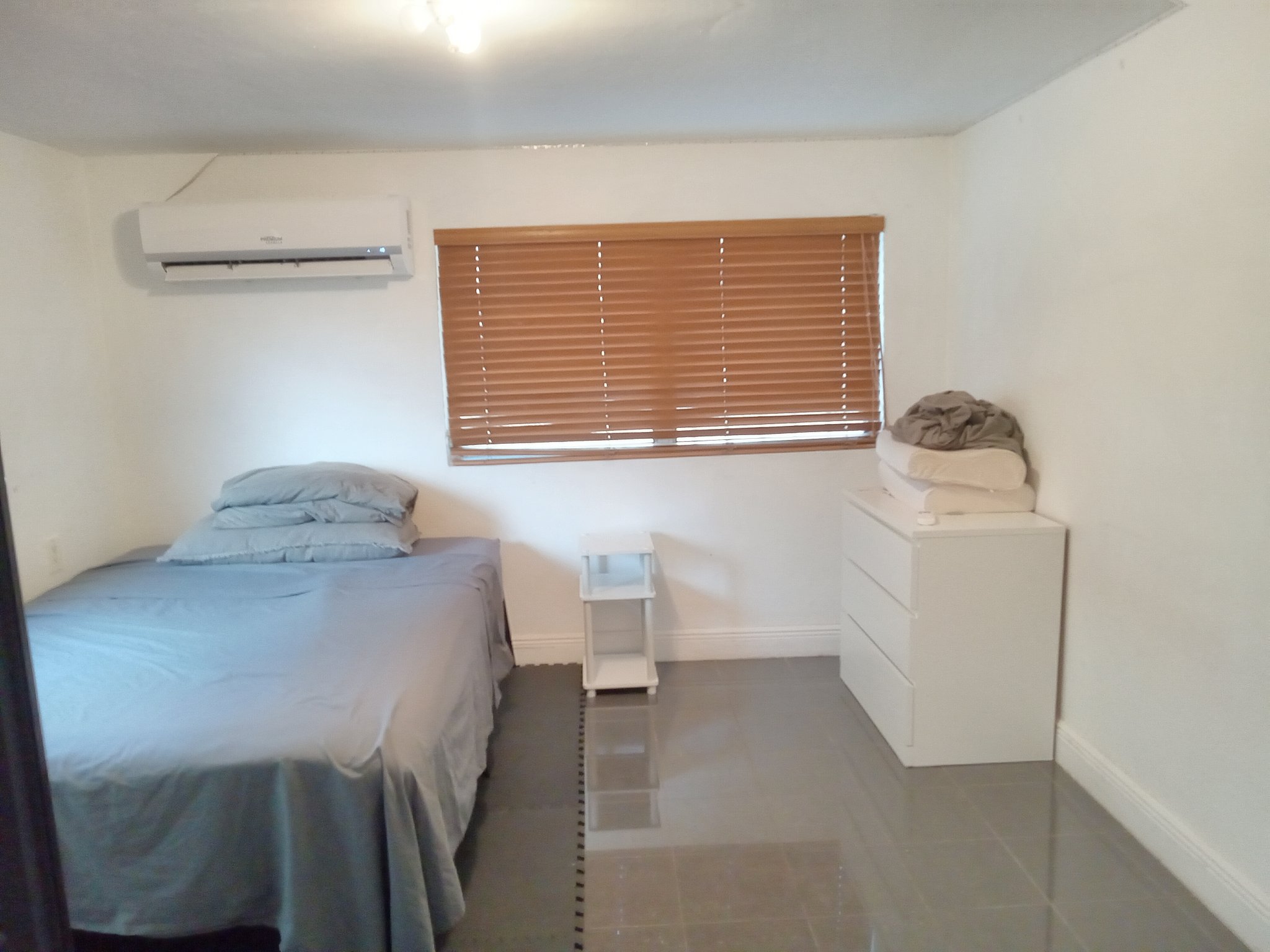 Miami House: 1001 NE 88 Street