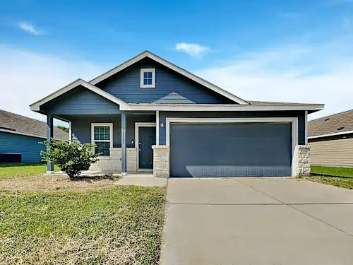 Dallas House: 10551 Sewell Cir