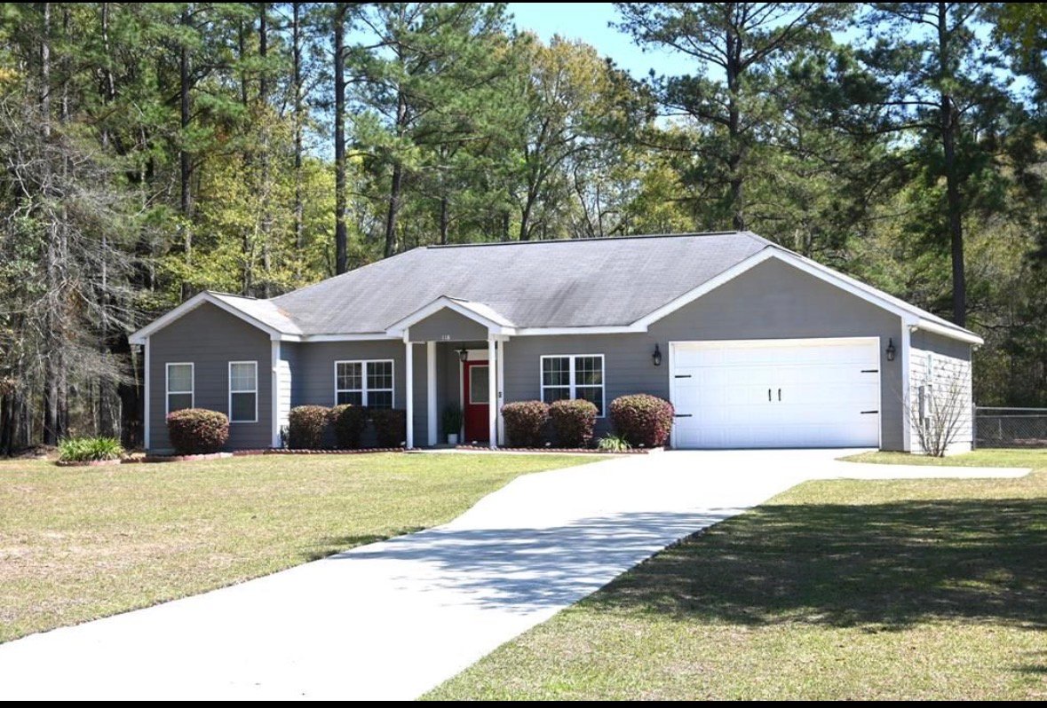 Leesburg House: 118 Austin Ct