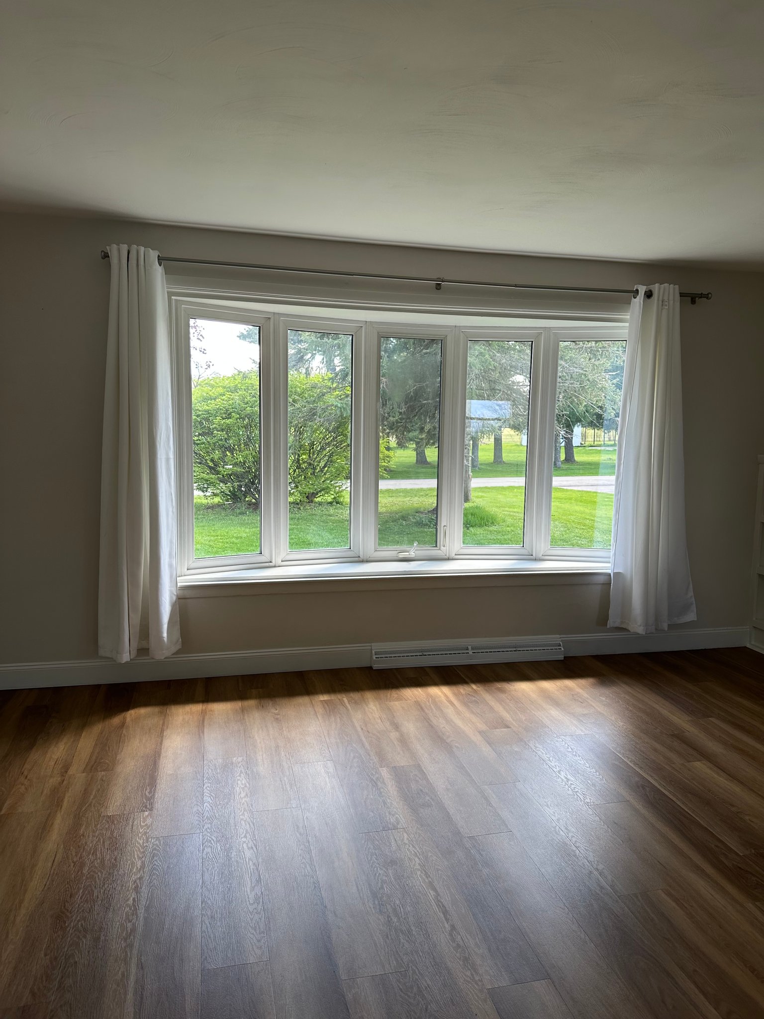 Mansfield House: 1211 Walcrest Dr