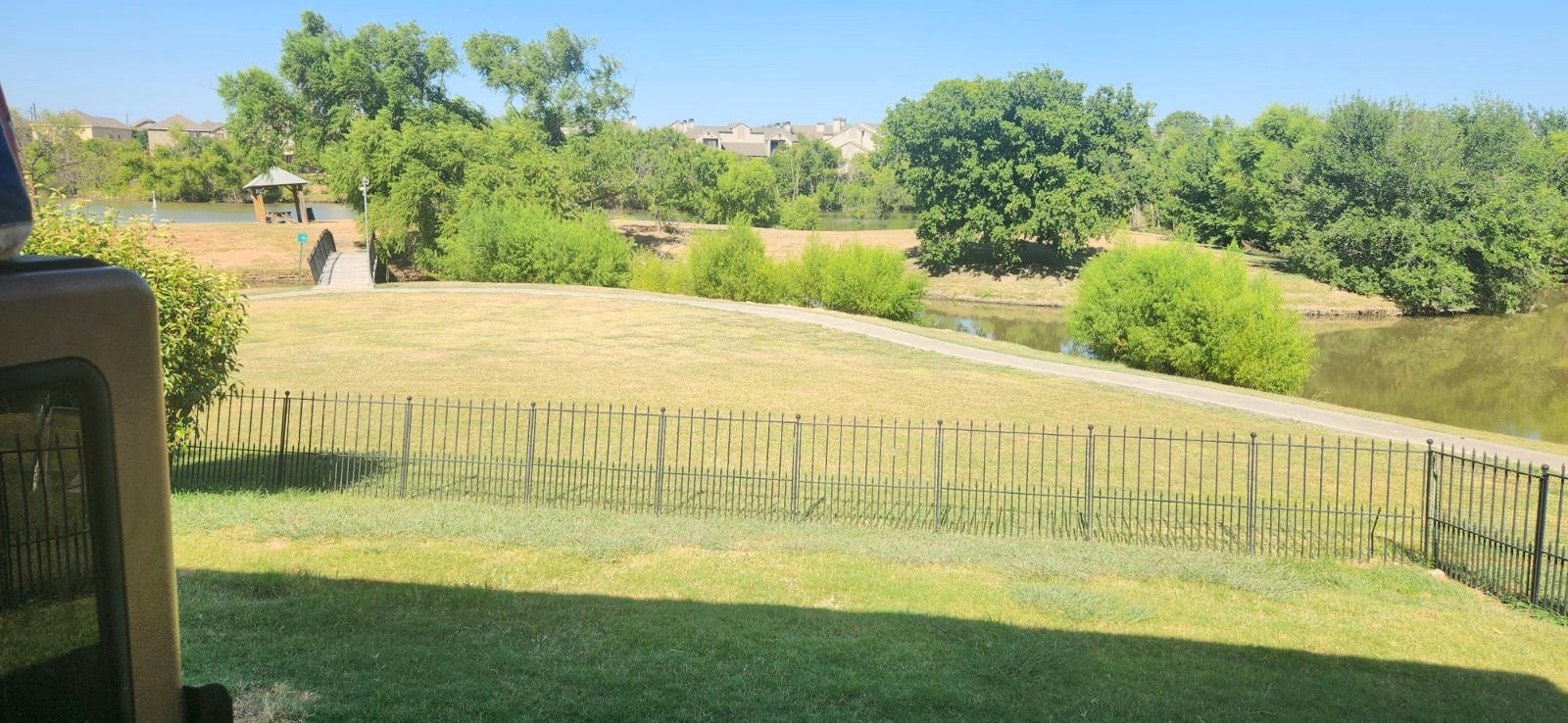 San Antonio House: 1210 Plaza Lake Dr