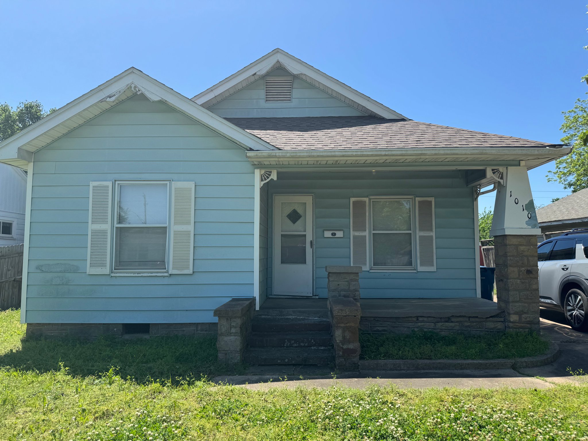 McAlester House: 1010 E Miami Ave